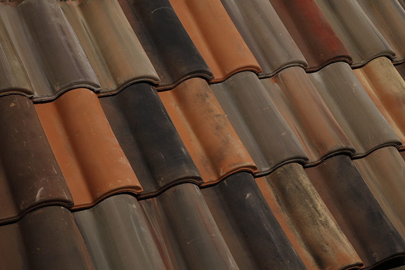 Incredible clay tiles roofs for your own house