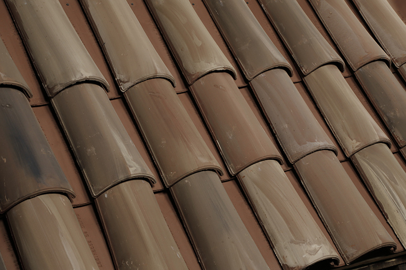 Clay tile roof flat