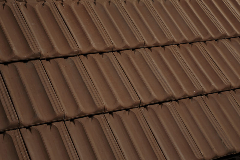 Clay tile roof instalation